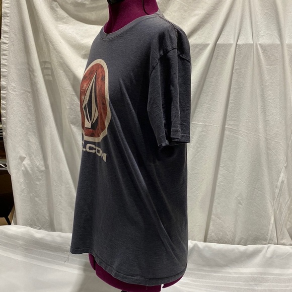 Volcom T Shirt Grey Men’s Medium Red White Black Logo - Picture 3 of 7